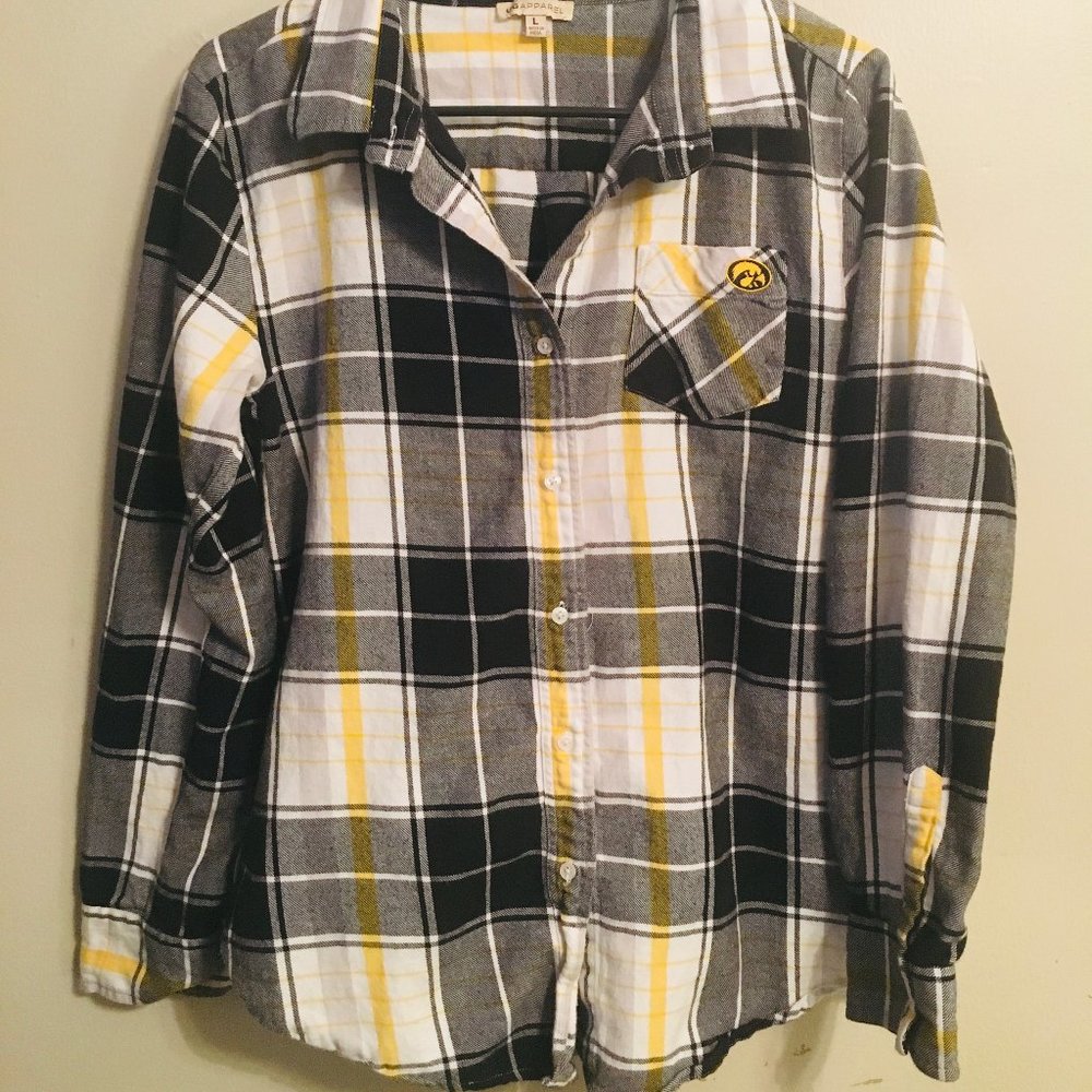 Womens Hawkeye Flannel Size Large